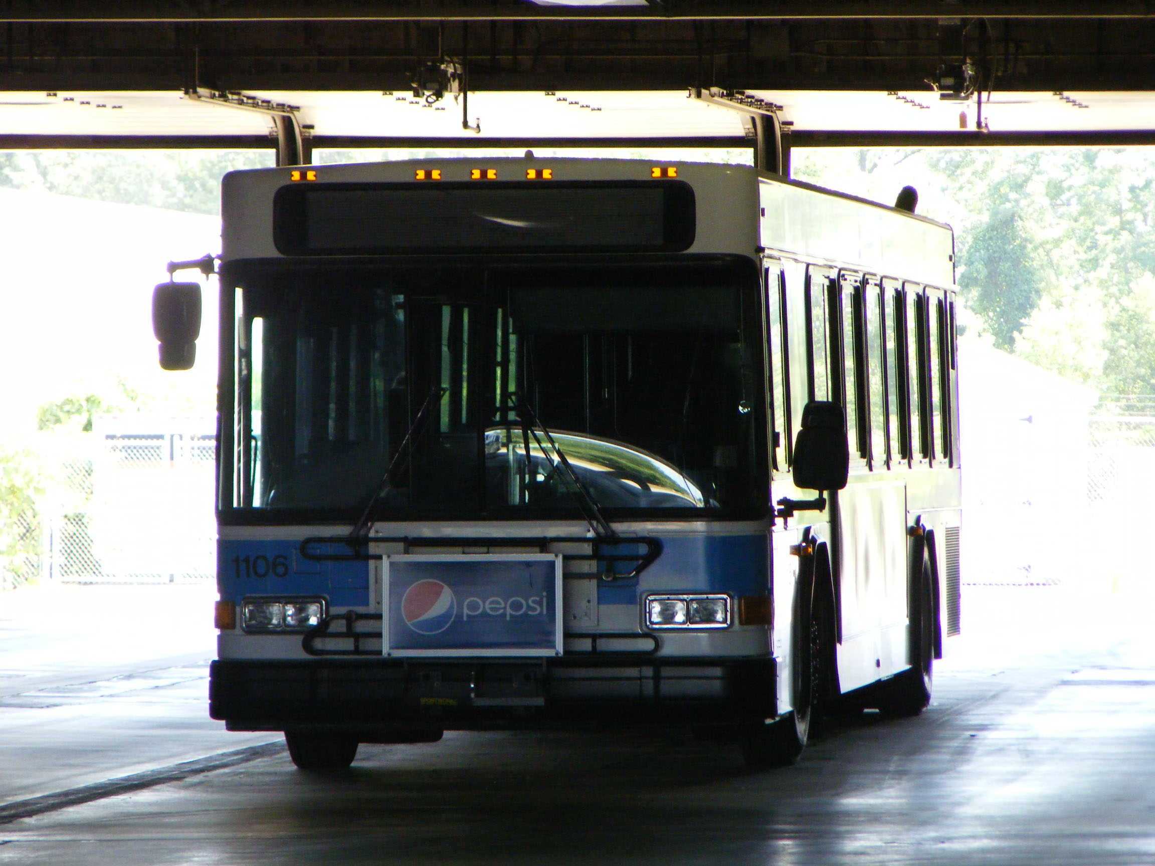 La Crosse MTU SHOWBUS AMERICA BUS IMAGE GALLERY